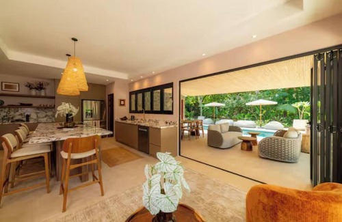 Buenos Aires Casa | New luxury home in Manzanillo near Santa Teresa