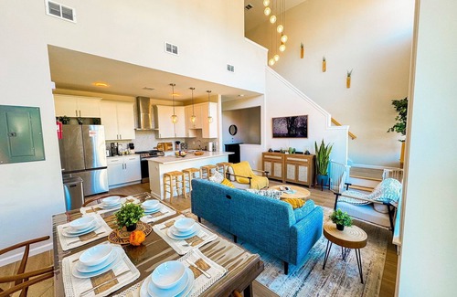 Communipaw Casa | NEW Luxe 3BR Rooftop Retreat Min to NYC/ Manhattan and EWR aiport / Metlife