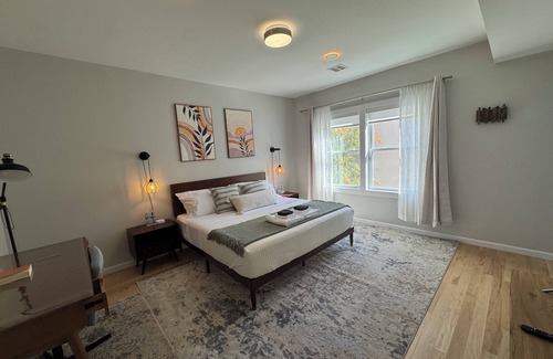 Communipaw Casa | NEW Luxe 3BR Rooftop Retreat Min to NYC/ Manhattan and EWR aiport / Metlife