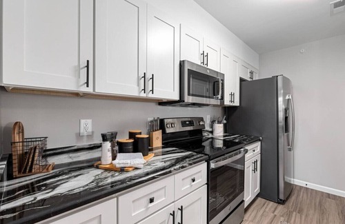 Terry Sanford Apartamento | New LUXE APT 3BR Downtown Fay Unit D