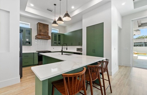 Naples Park Casa | NEW! Luxe Escape w/Pool & Spa - Close to Beach