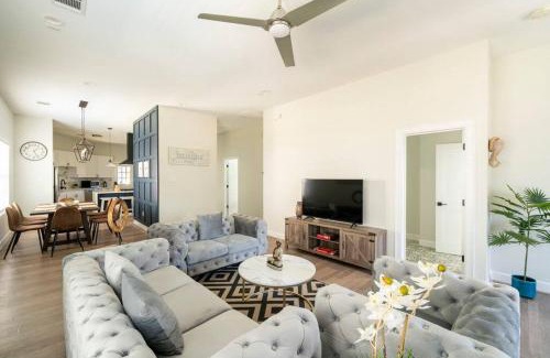 Greater Heights Casa | New Luxurios & Modern 3 BR Villa in the Heights