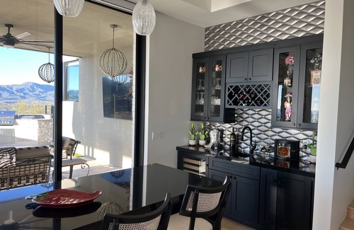 Carefree Casa | NEW Luxurious Mountain Home with Stunning Views—5 min to Wild West of Cave Creek