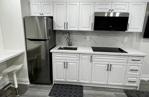 Brampton Casa | New Luxurious Studio Apartment