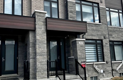 Brampton Casa | New Luxurious Studio Apartment