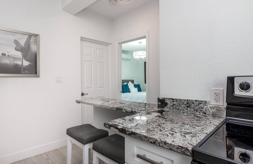 Delray Beach Villa | New Luxury 1/1 Villa with HEATED Pool-BEST LOCATION- walk to everything!