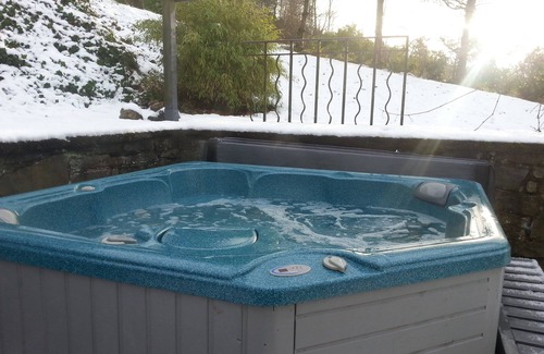 Durbuy Villa | Nuevo para el alquiler!Lujo 10p. villa con jacuzzi, sauna, sala de juegos, barbacoa y libre de