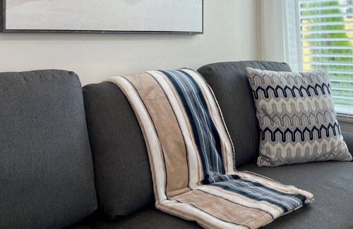 Auburn Cabaña | New Luxury 1BR Cottage in Downtown Auburn!