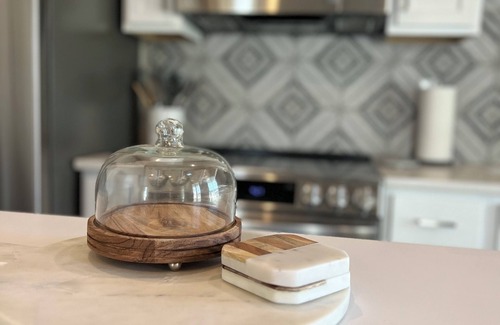 Auburn Condominio | New Luxury 1BR Cottage in Downtown Auburn!
