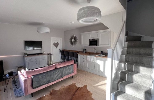 Twyford Apartamento | NEW Luxury 2 bed Cottage in the Historic City Winchester with private parking