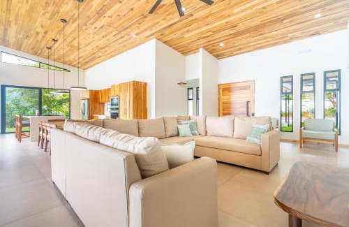 Tres Rios Casa | New! Luxury-4 Suites-private Pool-ocean Views