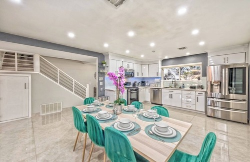 Rancho Oakey Casa | NEW Luxury and exclusive villa new