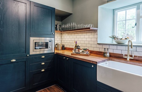 Tetbury Condominio | NEW luxury historic apartment, private garden, parking, dog-friendly, in Tetbury