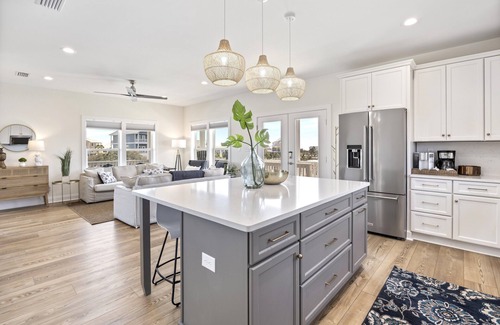 Fort Morgan Complejo | New Luxury Home - Private Heated Pool, Dogs Welcome, Quiet Beach