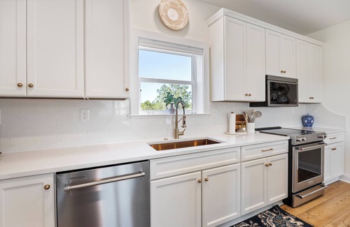 Fort Morgan Complejo | New Luxury Home - Private Heated Pool, Dogs Welcome, Quiet Beach