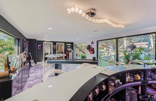 Long Canyon Casa | NEW! Luxury Pool,Incredible Hot Tub, Hill Country Views,7 acres