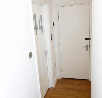 Dalston Casa | New Luxury Rooms in the Heart of London Next to Shops, Cafes, Bars & Metro with Shared Bathrooms