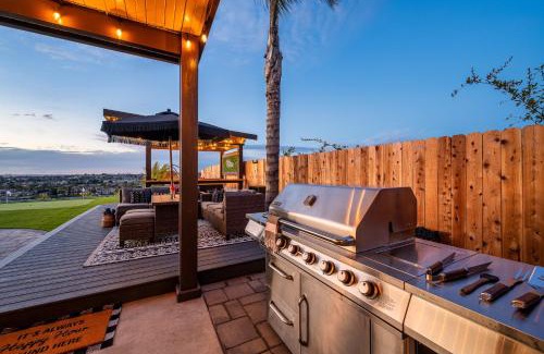 Otay Mesa West Casa | NEW! Luxury San Diego Home w/HOT TUB! VIEWS!