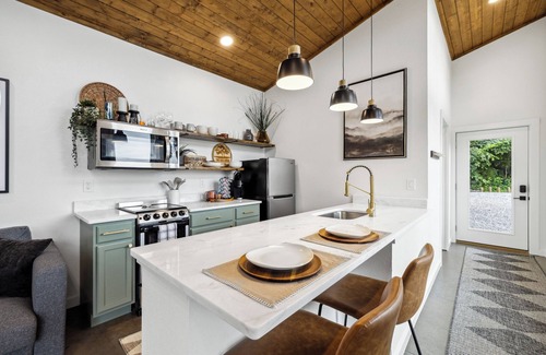 Sevier County Casa | NEW Luxury Tiny Home near Knoxville & the Smoky Mountains
