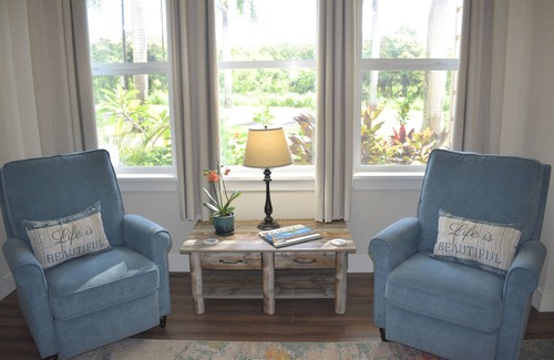 Poipu Condominio | New Luxury Tropical Condo with AC on Kauai's Prestigeous South Shore