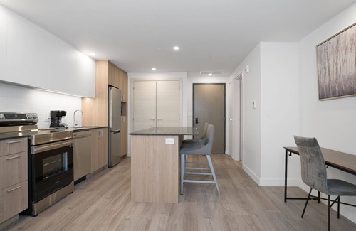 Quartier des Spectacles Apartamento | New Luxury Unit in Heart of MTL 911 | Metro access