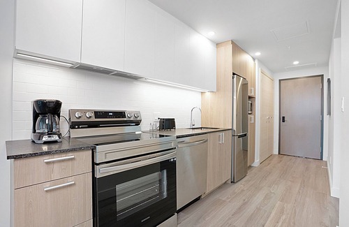 Quartier des Spectacles Apartamento | New Luxury Unit in Heart of MTL 801 | Metro access