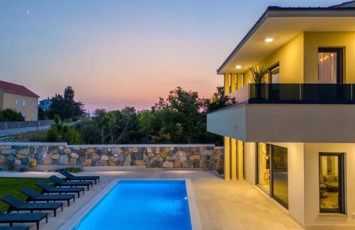 Privlaka Villa | New Luxury Villa with private pool - by TA Leut Agency