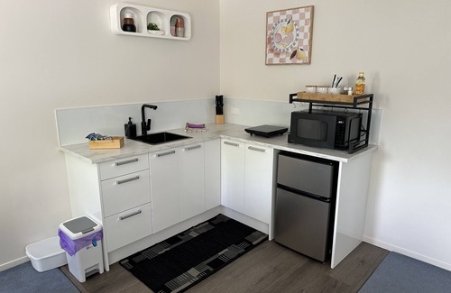 Auckland Apartamento | New Lynn Self-Contained Unit near Golf Course.