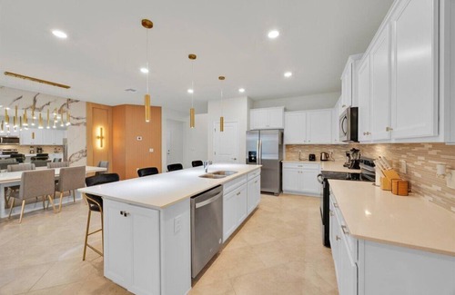 Four Corners Casa | NEW Magic Family Home – Pool & Disney Fun