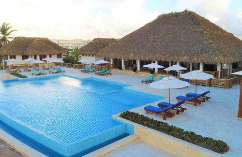 Bavaro Apartamento | New Magnificent condo, beach club & golf in Hard Rock Punta Cana Hotel area.