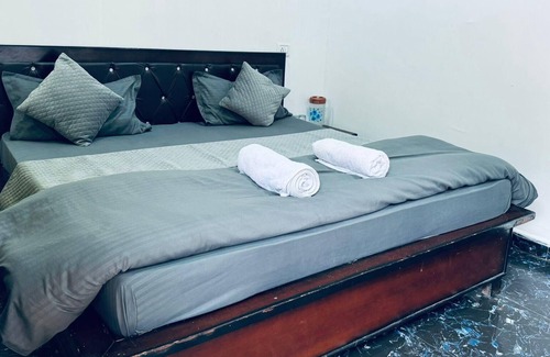 Sitapur Hotel | New Mandakini River Resort