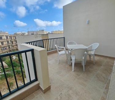 Marsalforn Apartamento | New Marsalforn Serenity Stay & Near Sea Apartment