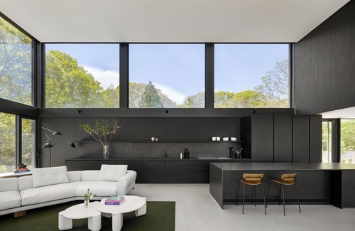 Hamptons Casa | New Minimalist Waterfront
