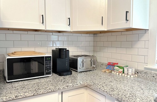 Hudson Apartamento | NEW - Mins to Manchester NH and Lowell MA - Family Friendly - 1st Floor - W/D
