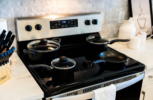 Brentwood Apartamento | New Modern 1BD/1BA~Pet Love Loft