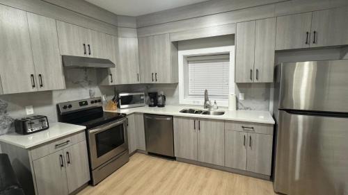 Surrey Apartamento | New & Modern 2 bedroom suite