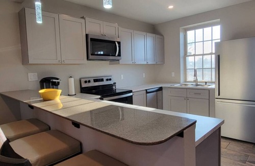 Maryville Apartamento | New Modern 2 BR in Excellent Location (201)