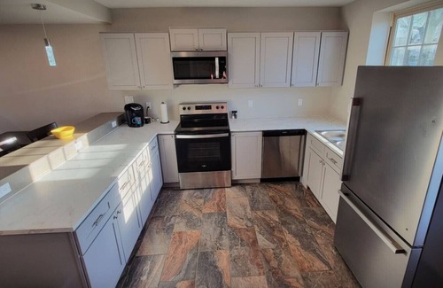 Maryville Apartamento | New Modern 2 BR in Excellent Location (201)