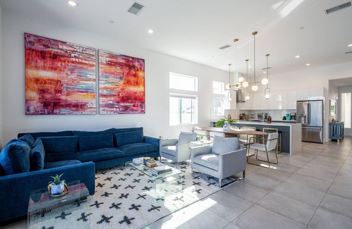 Desert Hot Springs Casa | *New* Modern 4B/3B | EV charger, 2 King en-suite | Pool, Hot Tub