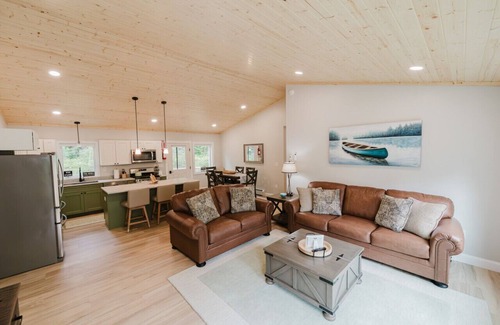 Norway Casa | NEW! Modern and Cozy Getaway