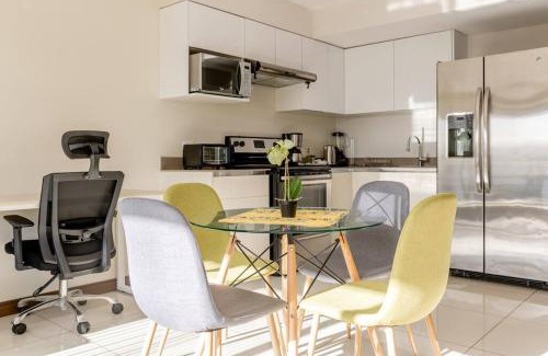 San José Apartamento | New & Modern APT - 100 MBPS 15 min from airport