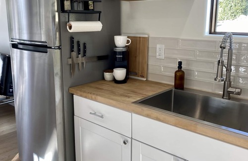 Templeton Casa | NEW Modern Bungalow In the heart of 46 West Wineries- but in town