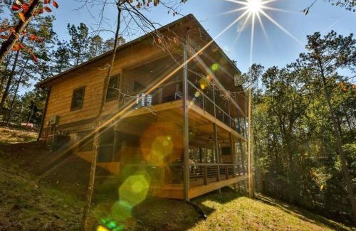 Ellijay Casa | NEW Modern Cabin! 2 Large Decks, Hot Tub, Sleeps 8