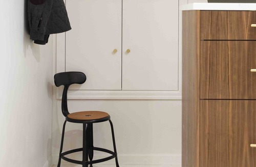 Irvington Apartamento | New, Modern Chef's Dream in Historic Turret House in Irvington!
