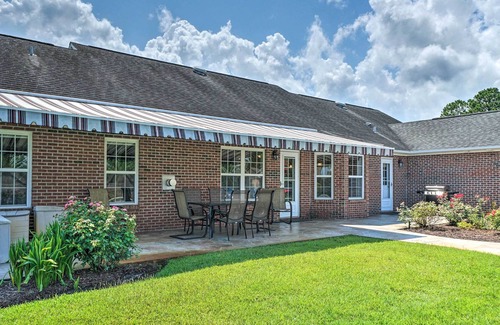 Murraysville Casa | NEW! Modern Corporate Retreat By Downtown & Beach!