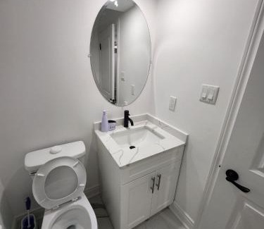 Alcona Casa | New Modern cozy room in Innisfil