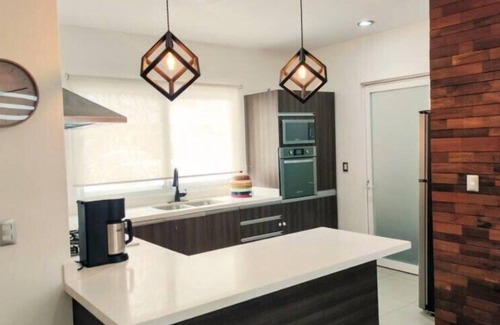 El Marques Condominio | NEW Modern Home Patio and BBQ Communal Pool
