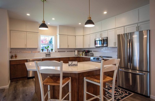 Ellicottville Casa | New and Modern Home. Walking distance to the Village of Ellicottville NY