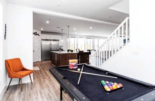 Roosevelt Casa | New Modern Home with Games and More! Near Airport!