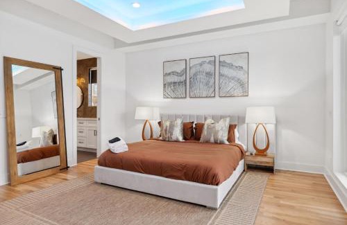 Haynes Area Casa | NEW Modern Multi-Level Home PoolTable & Rooftop